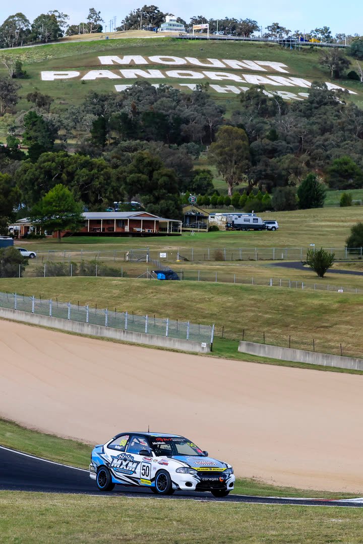 Car 50 at Mount Panorama, Bathurst